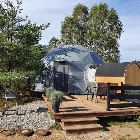 Podniebny Glamping Hotel Borsk Exterior photo